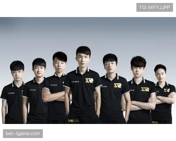 阿贾克斯青训再诞新星，年轻天才闪耀赛场引瞩目