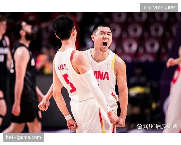 右路助攻持续发力，团队默契成赛场焦点