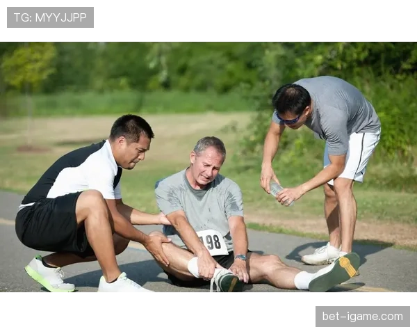 阿什拉夫积极康复稳步提升，勇毅迎战伤病挑战力争重返赛场