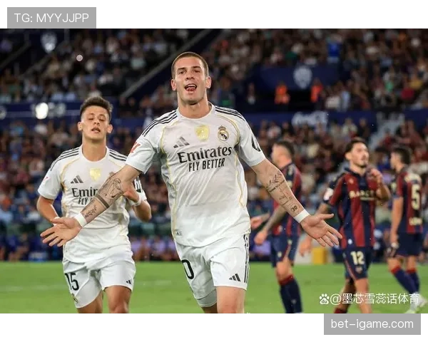 德甲转会窗口闪耀新星,俱乐部引援力度加大,球迷期待赛季变革及新气象 德甲转会窗口闪耀新星,俱乐部引援力度加大,球迷期待赛季变革及新气象