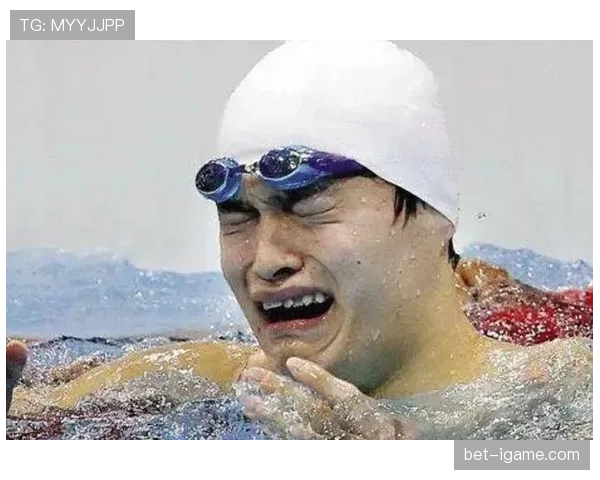 孙杨训练完直接干掉三碗饭，这饭量是拿金牌当零食吃的吧？